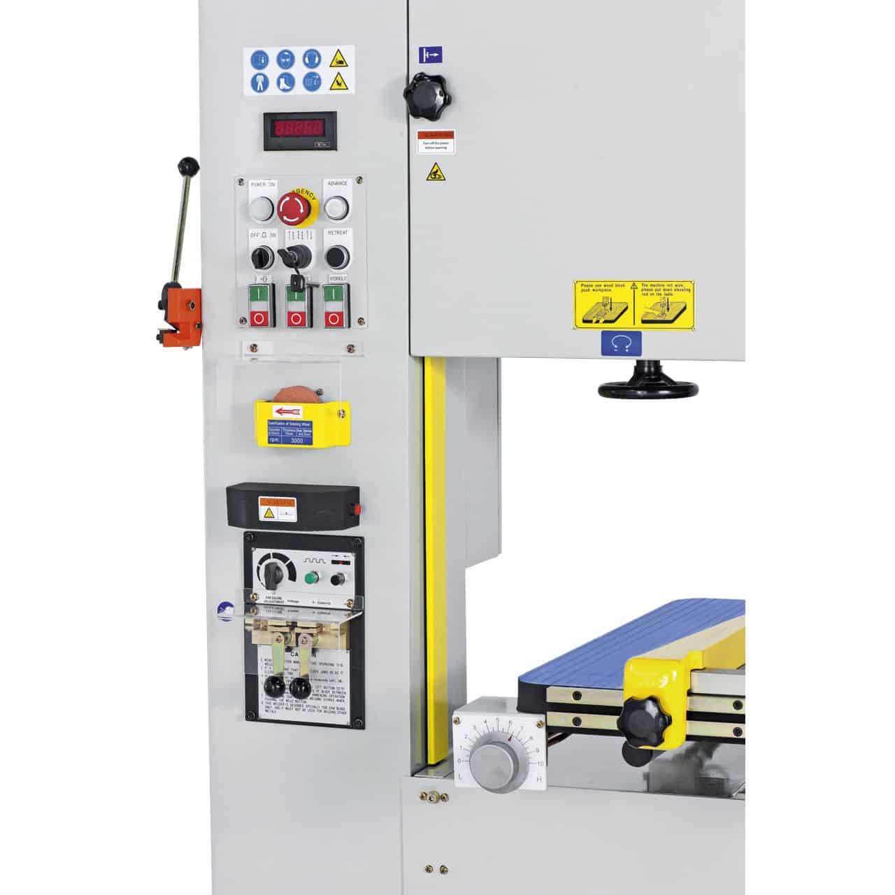 Bernardo Sega a nastro verticale con avanzamento del tavolo VMS 520 A