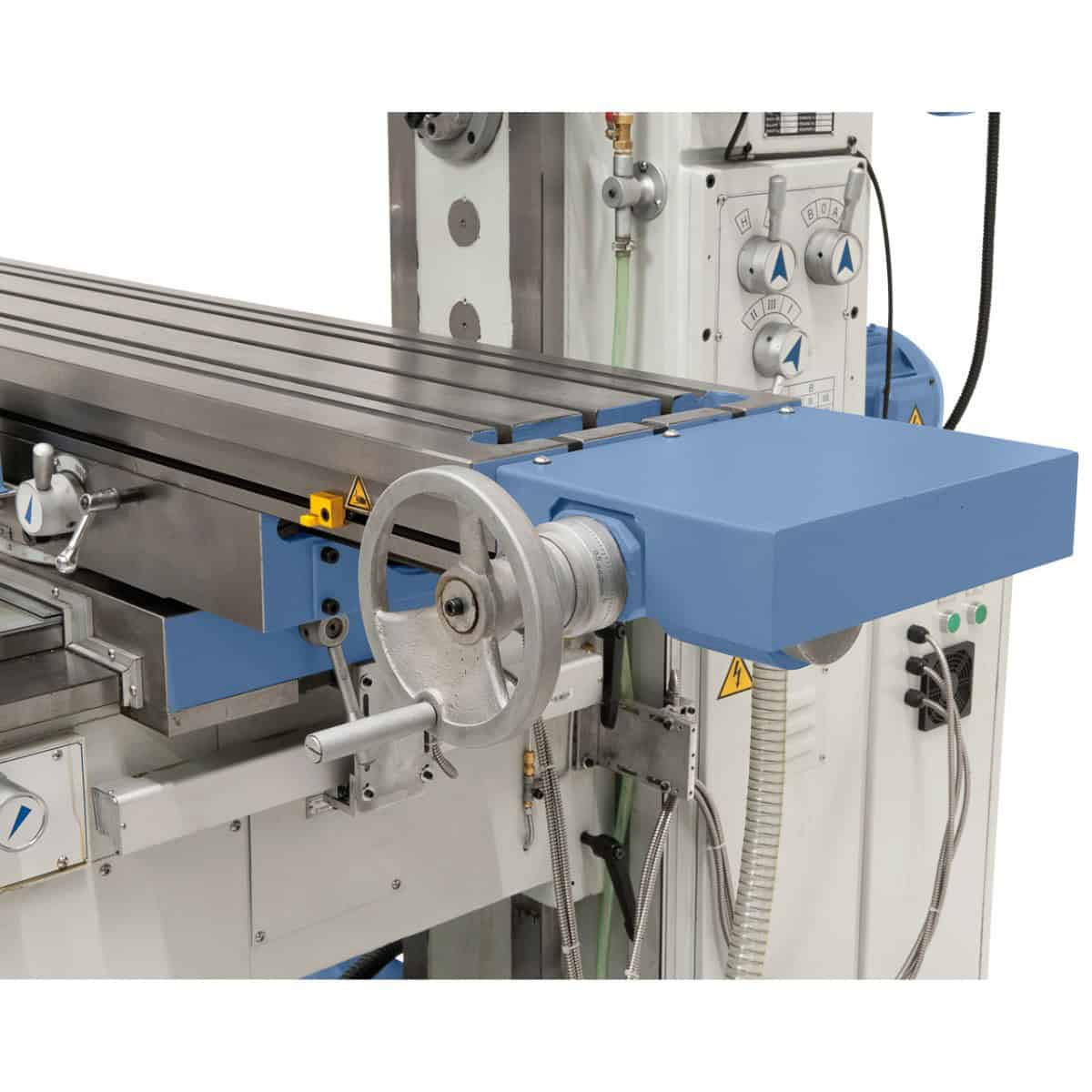 UWF 130 Servo-Universalfräsmaschine