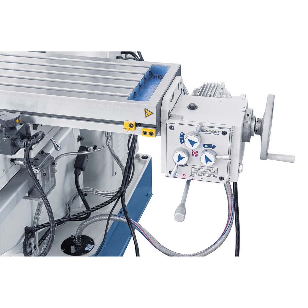 Bernardo Fresatrice universale UWF 90-1270 con DRO 3 assi