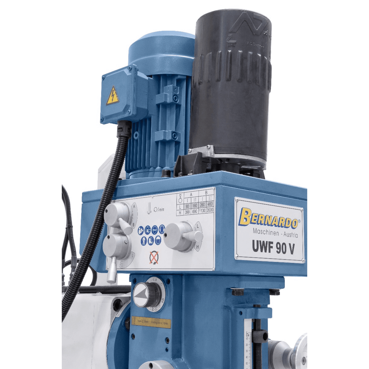 Bernardo Fresatrice universale UWF 90 V con display 3 assi
