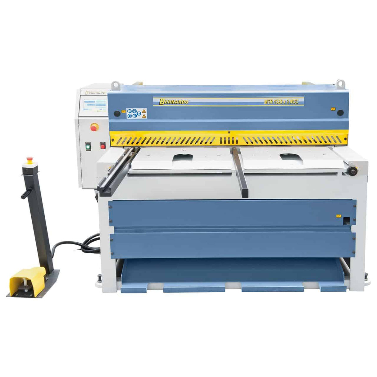 Bernardo MTR 1360 x 3 mm NCC – Cesoia a ghigliottina motorizzata