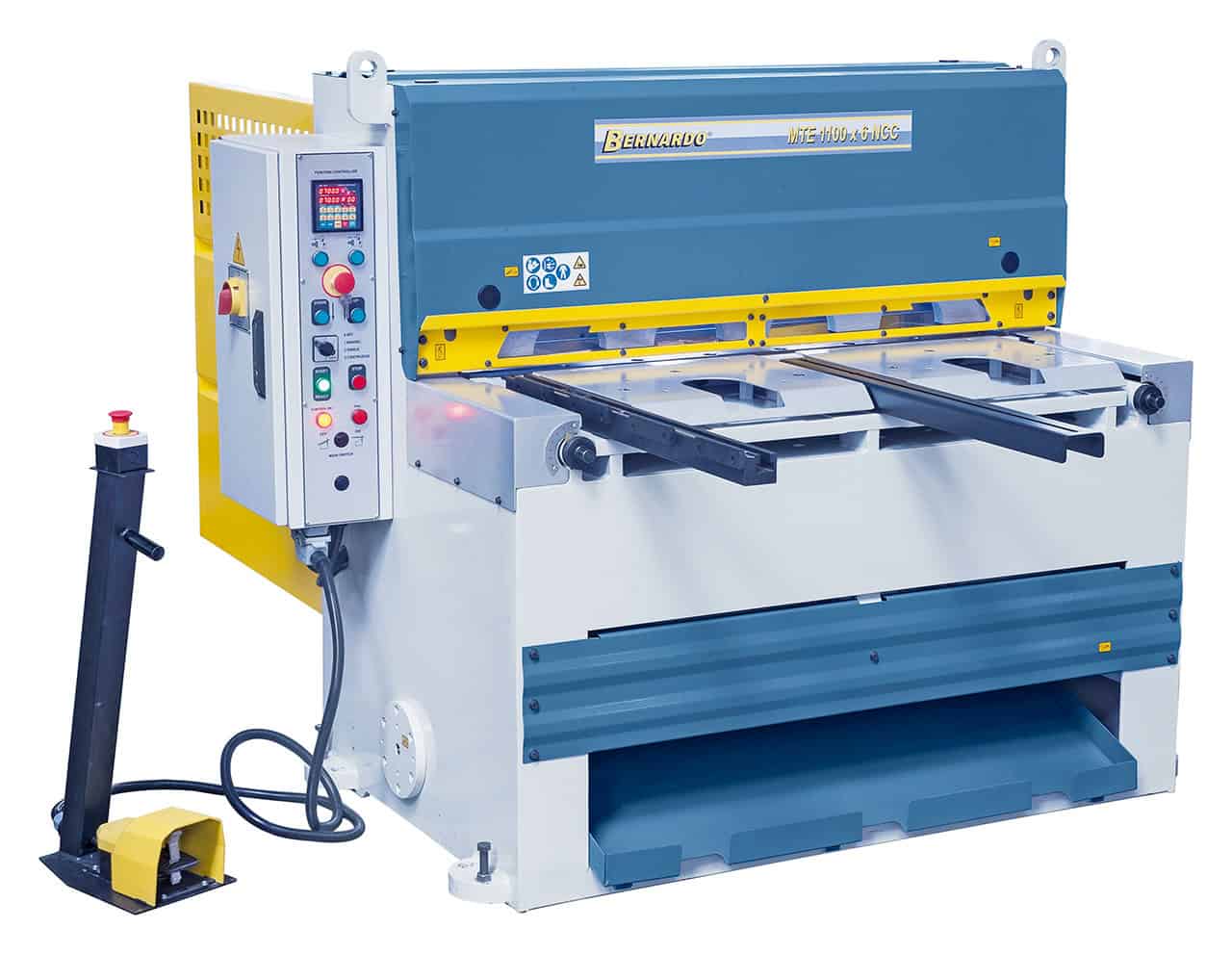 Bernardo MTE 1560 x 5 mm NCC – Cesoia a ghigliottina motorizzata