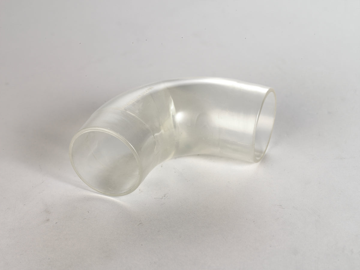 Curva a 90° trasparente Record Power CVA250-50-106 per sistemi di aspirazione da 2,5″, ideale per modificare la direzione delle tubazioni e controllare il passaggio delle polveri.