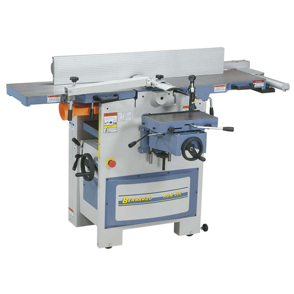 Pialla a filo e spessore Bernardo ADM 300 400 V con tavoli in ghisa, albero pialla a 4 coltelli HSS e rullo elicoidale, ideale per falegnamerie e laboratori professionali.