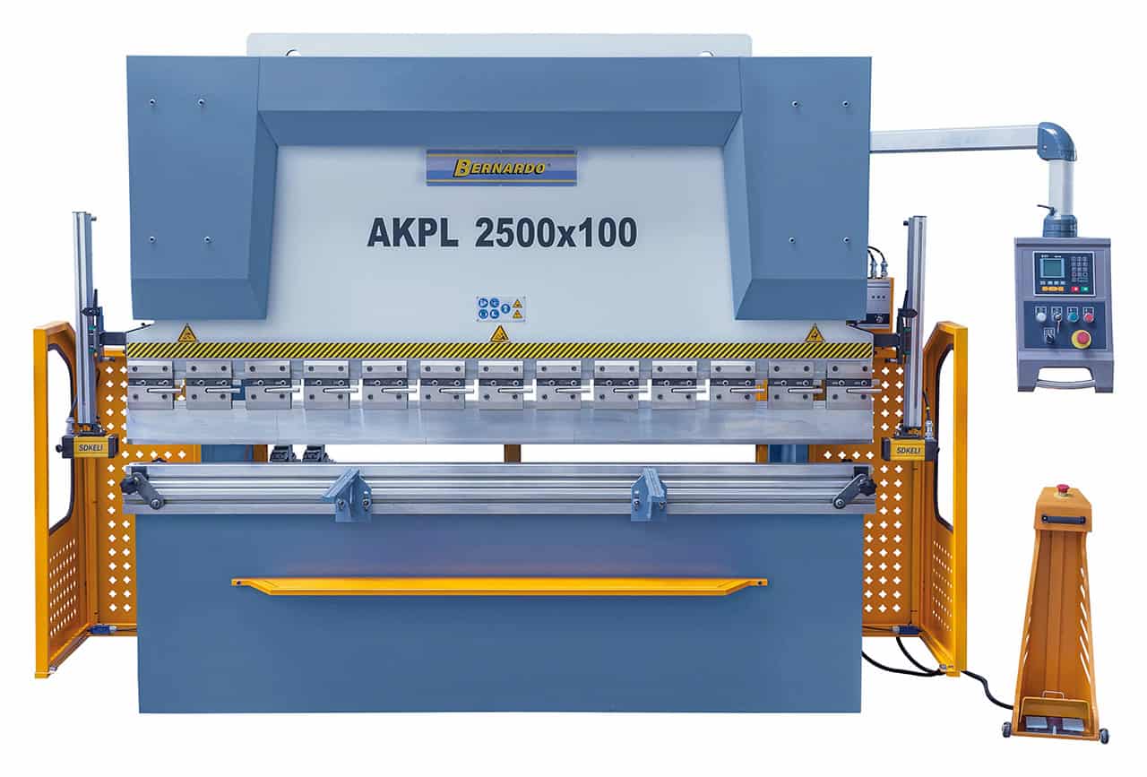 Bernardo Pressa piegatrice idraulica AKPL 2500 x 80