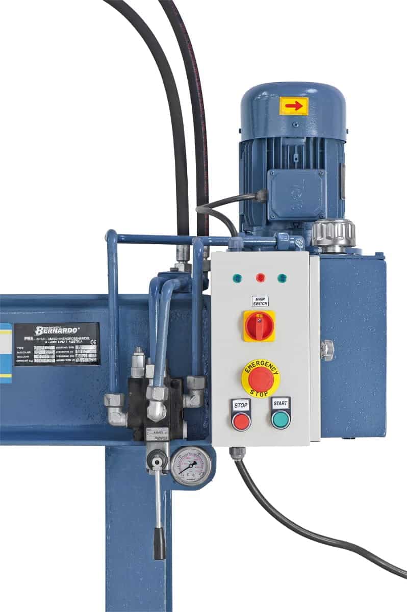 Bernardo BHP 80 – Pressa idraulica con cilindro scorrevole