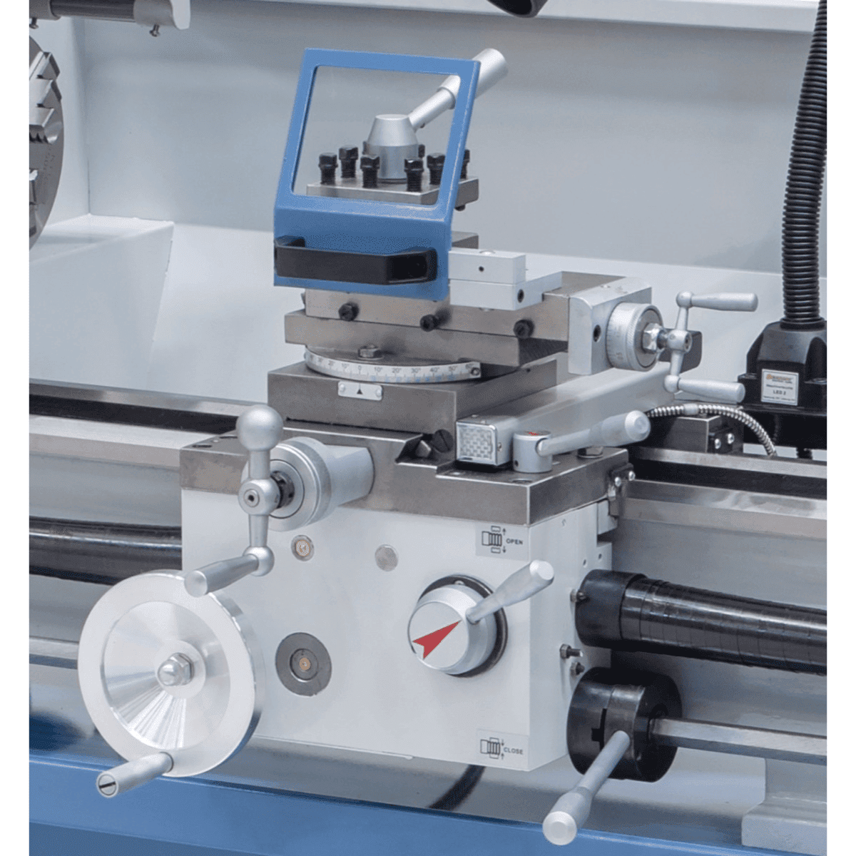 Bernardo Hobby 800 G 230 V – Tornio parallelo con DRO 3 assi DT 40