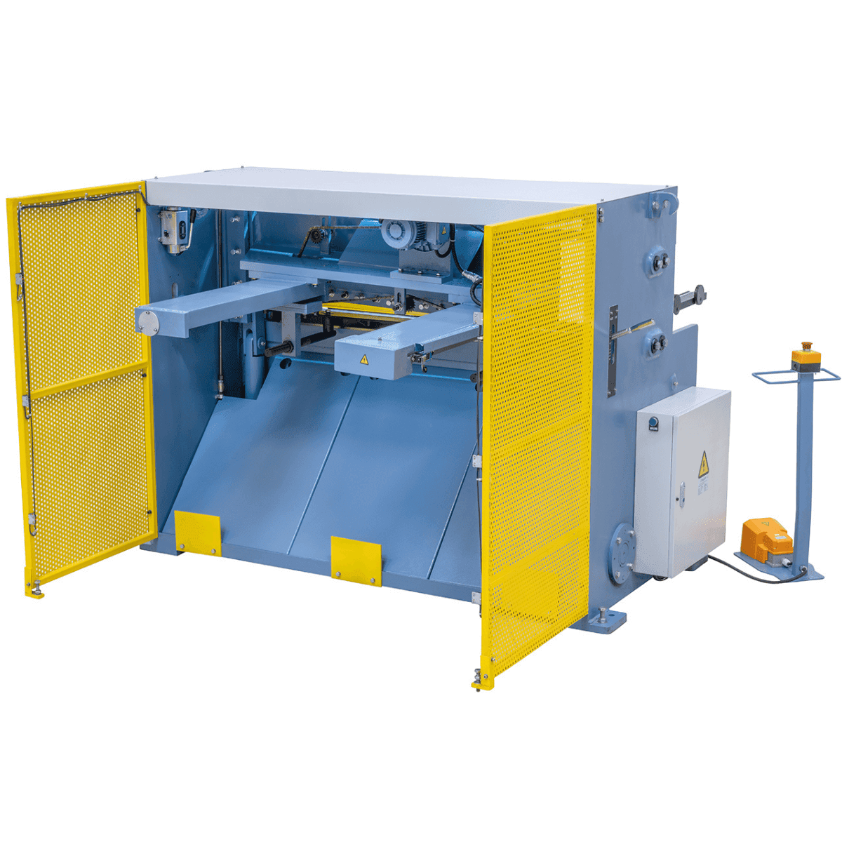 Bernardo HST 1300 x 4 – Cesoia idraulica per lamiera fino a 4 mm
