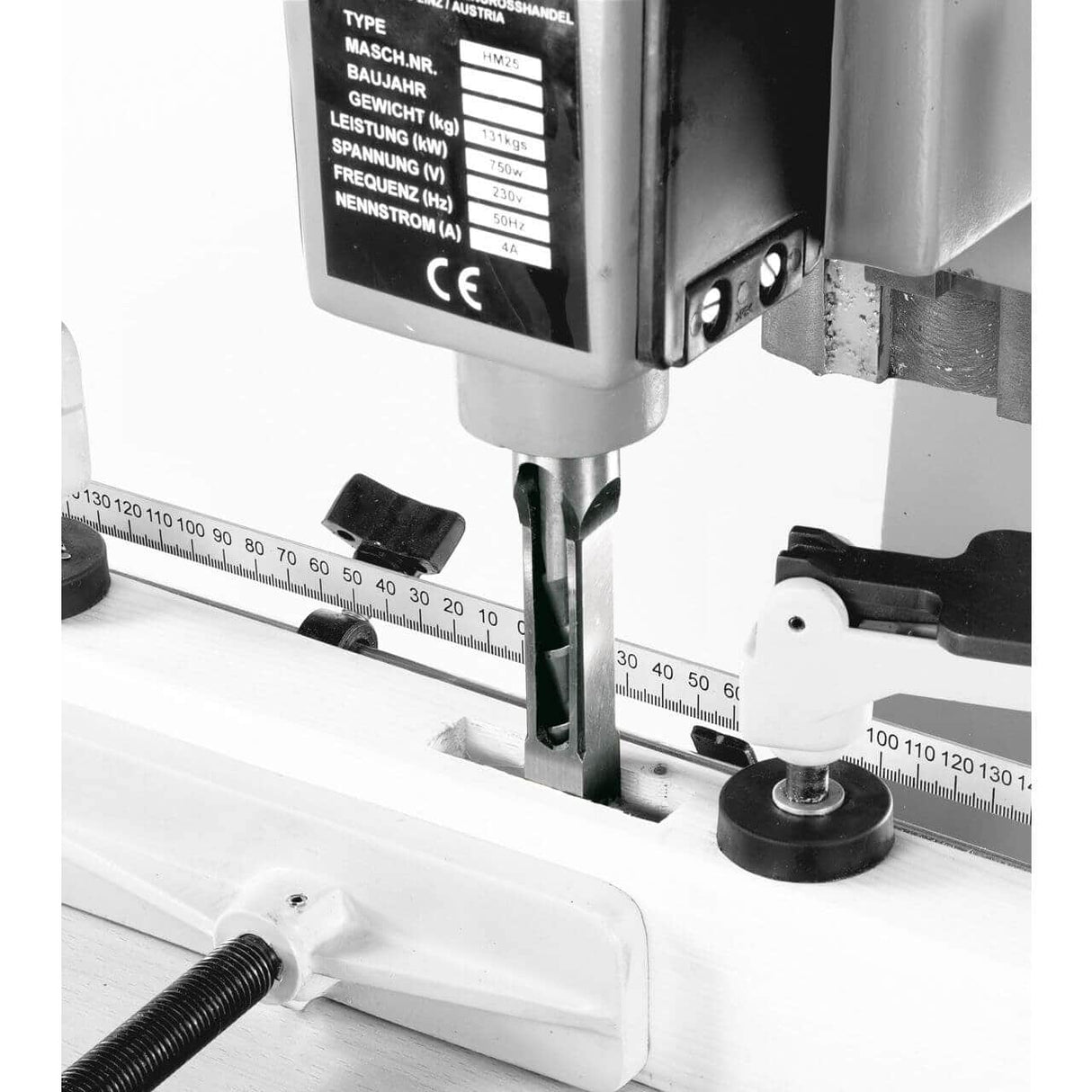 Trapano per la scalpellatura di cavitÃ