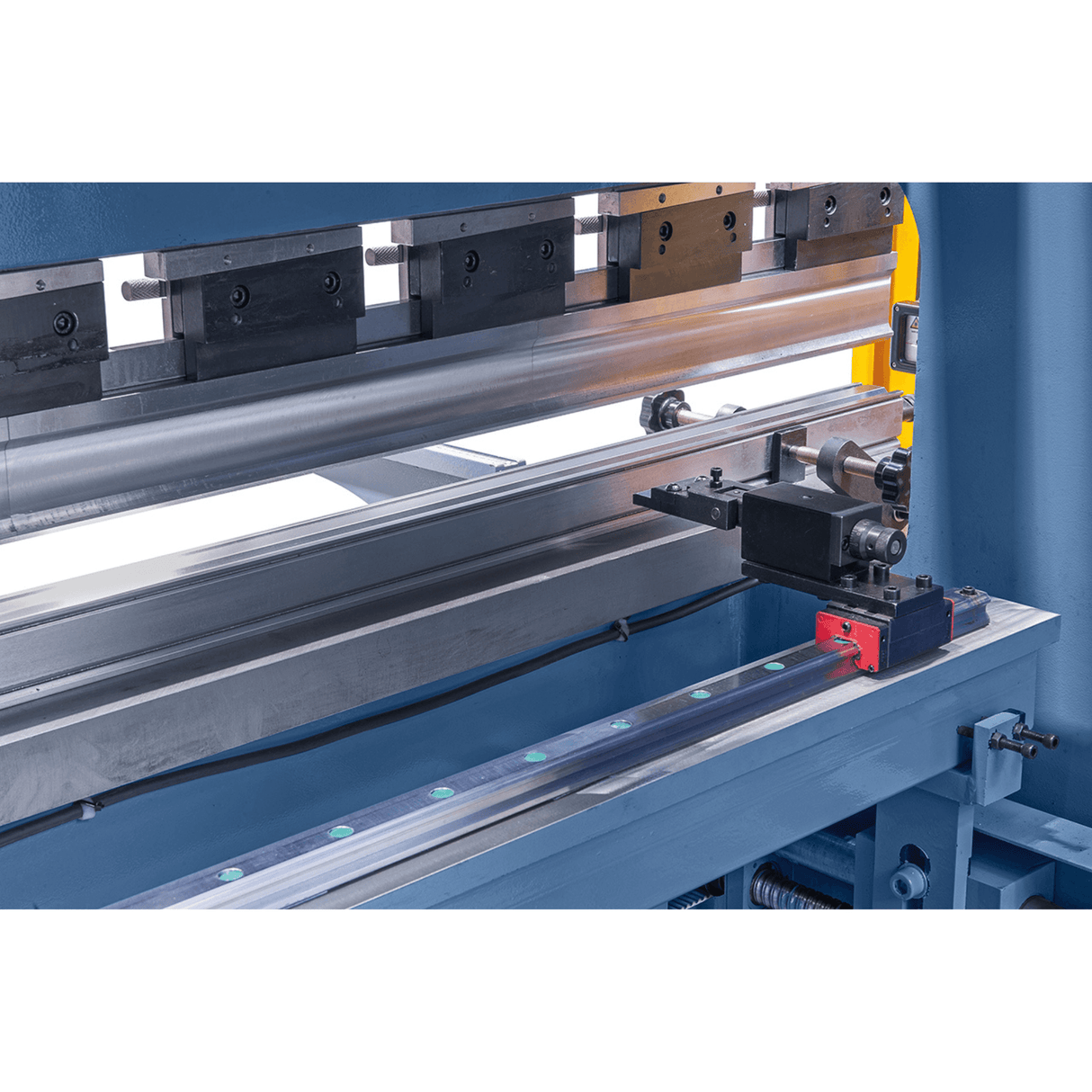 Bernardo Pressa piegatrice idraulica AKPL 1300 x 30