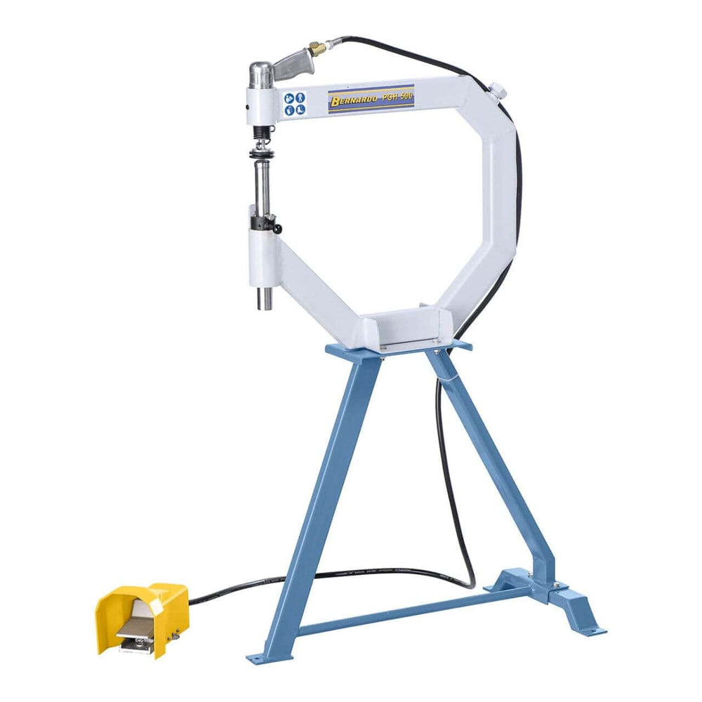 Martello pneumatico Bernardo PGH 500 con pedale, punzoni e martello lucidante, ideale per carrozzerie e restauro auto d’epoca.