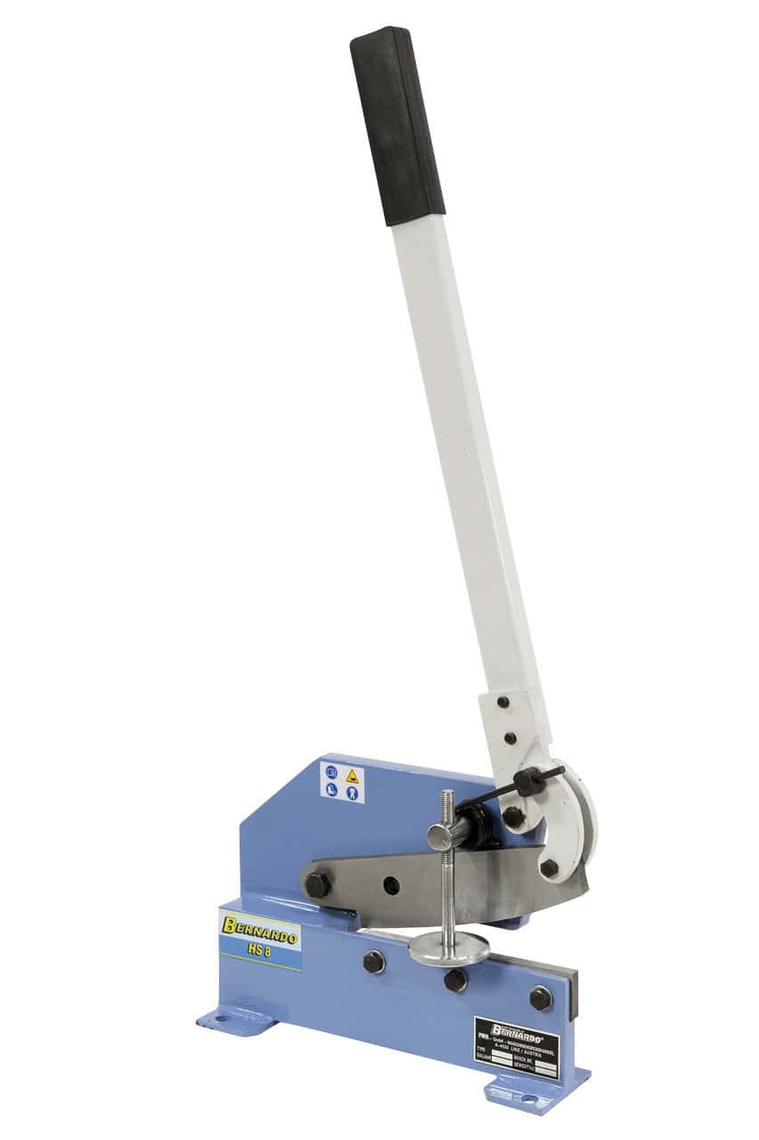 Bernardo Cesoia a leva HS 8 per lamiera fino a 4 mm, con foro passante per tondi e pressore regolabile per tagli precisi.