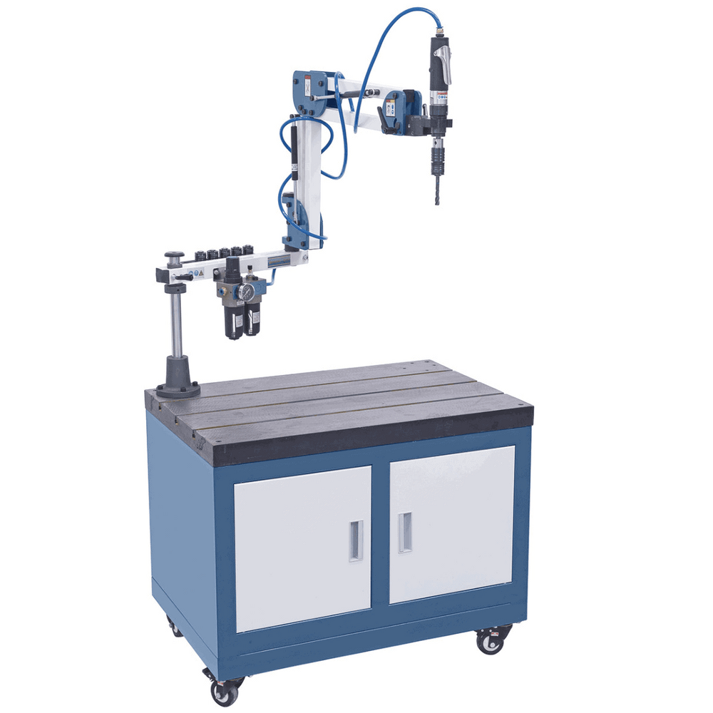 Bernardo Filettatrice pneumatica TM 24 P / R 1500 con braccio snodato da 1500 mm, mandrino rapido con sicurezza integrata e angolazione 0°–90°.