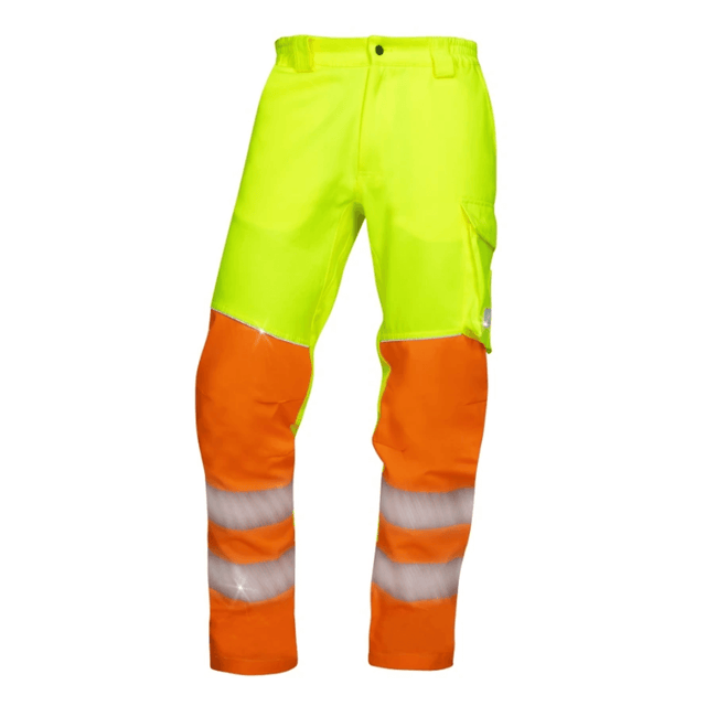 Pantaloni ARDON® ad alta visibilità con bande riflettenti segmentate, tasche multifunzione e tasche ginocchiere, ideali per lavori professionali in sicurezza.