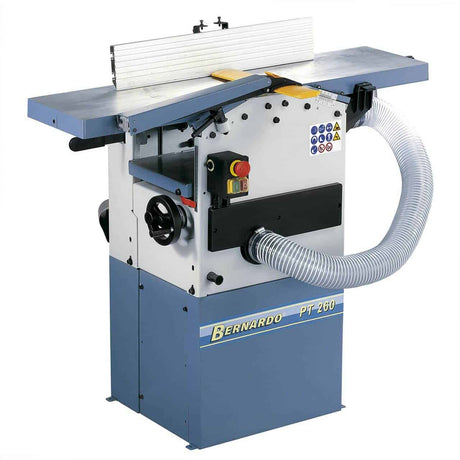 Pialla a filo e spessore Bernardo PT 260 400 V con tavoli in alluminio, recinzione inclinabile e aspiratore integrato, ideale per lavorazioni precise e pulite del legno.