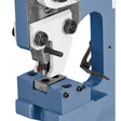 Punzone da 11 mm installato su PBS 22 LS per eseguire forature precise su metallo in officina.