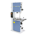 Vista completa della HBS 500 N con piano inclinato, guida laterale montata e pulsanti di comando accessibili frontalmente. Pensata per tagli intensivi e lavorazioni professionali.