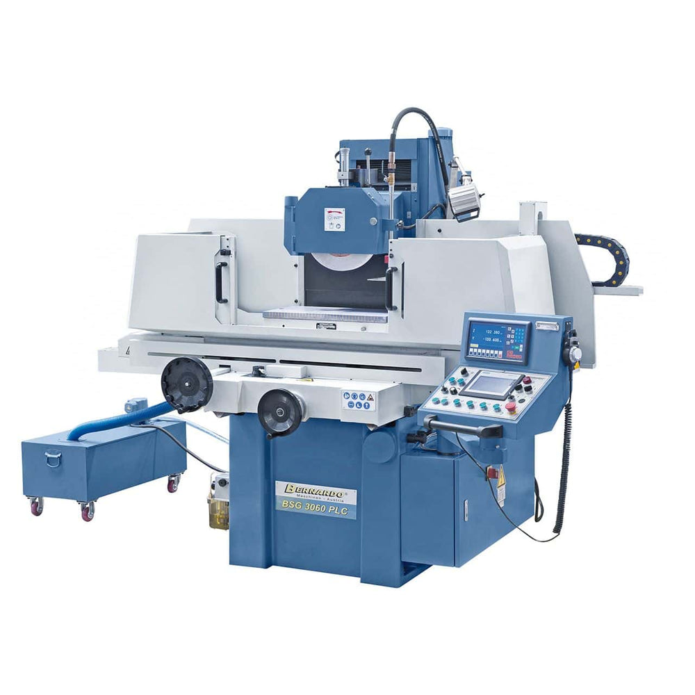 Bernardo BSG 3060 PLC con tavola 305 x 635 mm, piastra magnetica 300 x 600 mm, mola Ø 350 mm e controllo Siemens touchscreen.