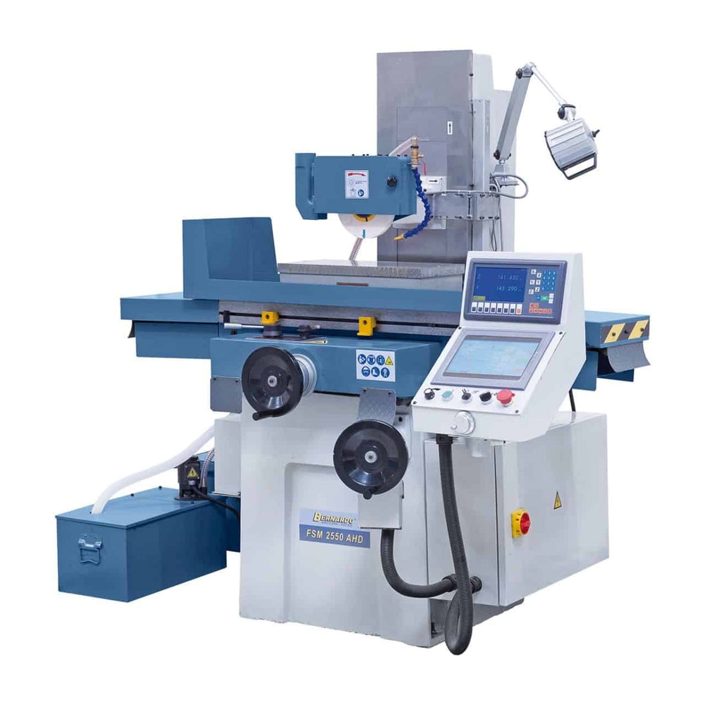 Bernardo FSM 2550 AHD – Smerigliatrice piana con avanzamento verticale automatico, piastra magnetica elettrica e touchscreen di comando.