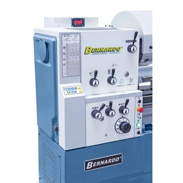 Tornio Bernardo TITAN 560 x 3000 Pro Vario con DRO 3 assi
