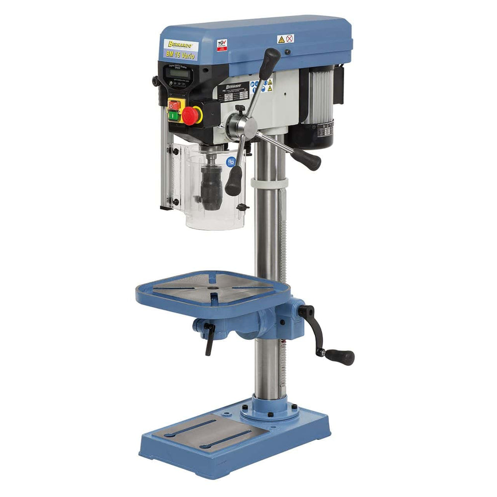 Trapano a colonna BM 16 Vario 400 V con display digitale, laser incrociato e tavola inclinabile, ideale per forature precise fino a 16 mm.