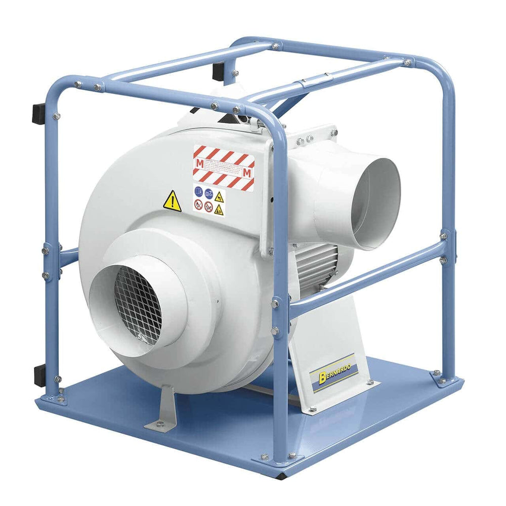 Ventilatore centrifugo Bernardo SF 3000 B 400 V, con girante curva ad alta efficienza e struttura in acciaio verniciato, ideale per aspirazione di trucioli e fumi industriali.